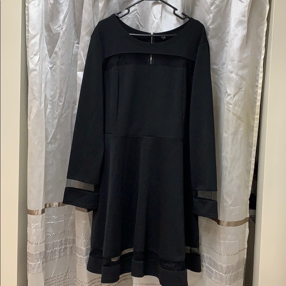 NWOT| Long Sleeved Black Dress - Picture 1 of 7